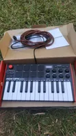 Akai Mini Controller - 3