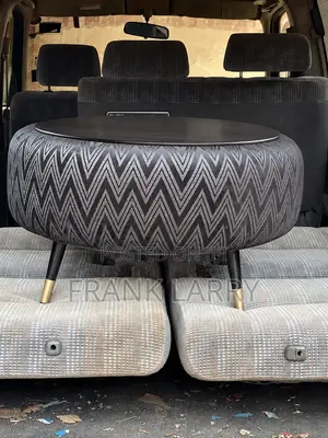Wood-Mode Round Black Center Table