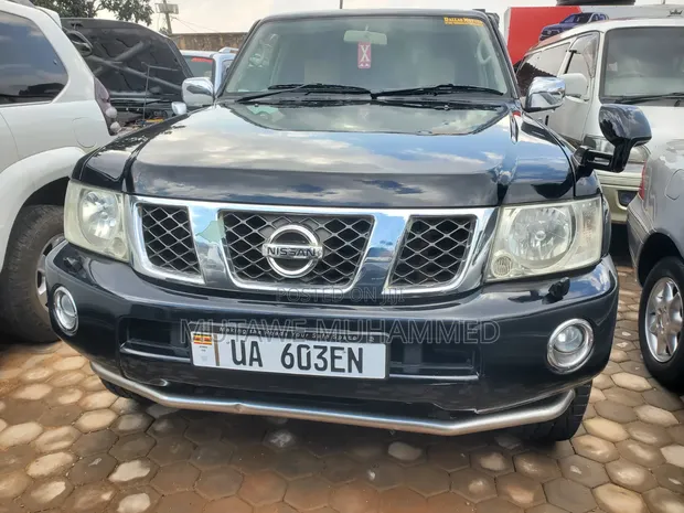 Nissan Patrol 2012 Black - 1