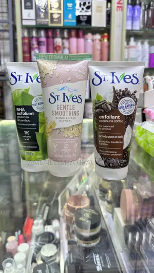St. Ives Coconut & Coffee Body Scrub