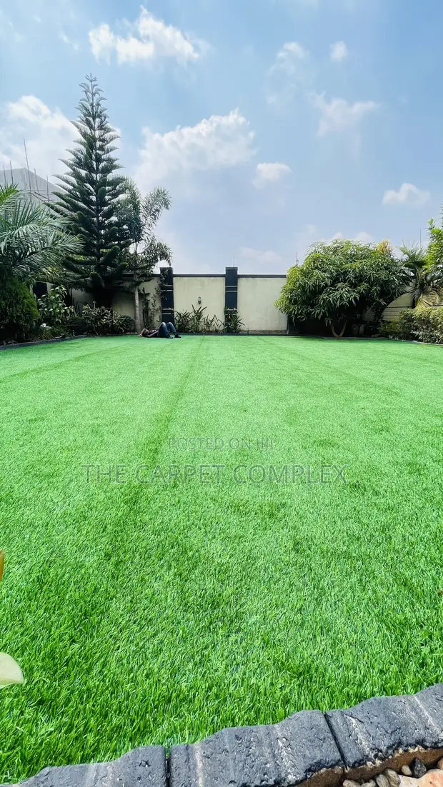 Futuso Vertical Tuff Artificial Grass Per Square Meter - 1