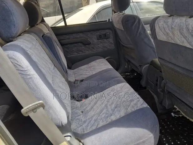 Toyota Land Cruiser Prado 2005 Silver - 1