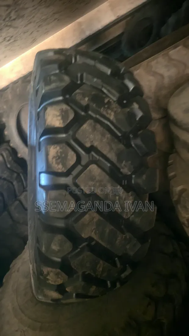 Brand New 20.5-25 Earth Mover Tyres - 1