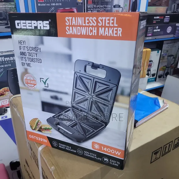 Geepas 4-Slice Sandwich Maker - 1