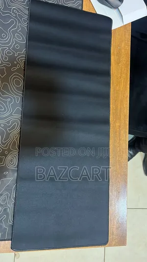 Plain Black Mouse Pad