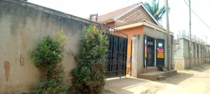 10-Bedroom House for Sale in Nabweru
