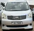 Toyota Noah 2.0 158hp AWD (8 Seater) 2012 Silver - 2