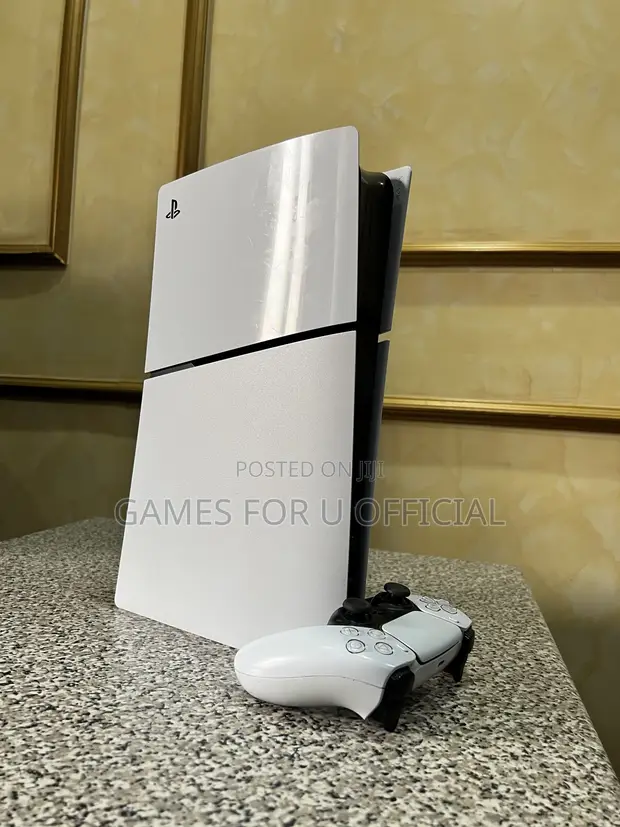 Used UK PS5 Slim with One Controller - 1