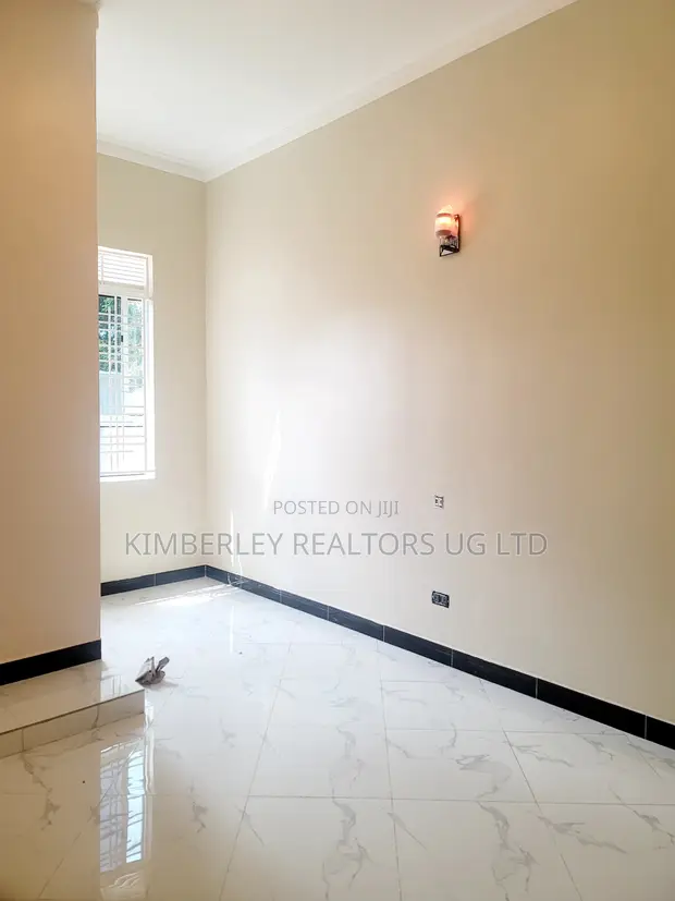 3 Bedroom House with Boys' Quarters for Sale in Buwate - 1