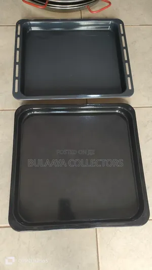 UK Used Enamel Baking Trays