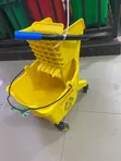 23 Litre Plastic Mopping Bucket - 1