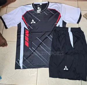 Kids Plain Maroon Football Kit - Youth