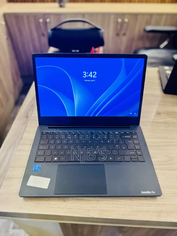 New Toshiba Dynabook Satellite Pro C40-G-109 Laptop - 1