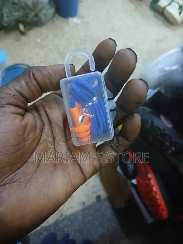 Reusable Silicone Earplugs for Noise Reduction - 1