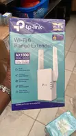 TP-Link RE605X AX1800 Wi-Fi 6 Range Extender - 1
