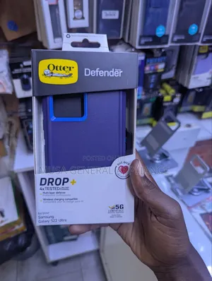 OtterBox Defender Series Case for iPhone 16 Pro Max