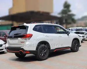 Subaru Forester 2018 White X-Break