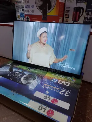 LG 32-Inch LED Digital TV with Free-to-Air Decoder