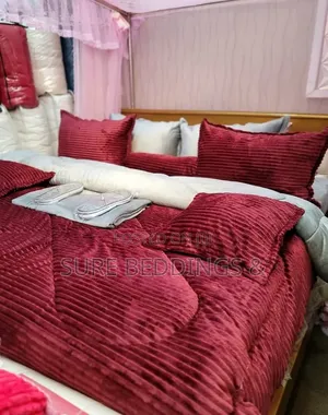 12 Pieces Velvet Duvet Set - Maroon