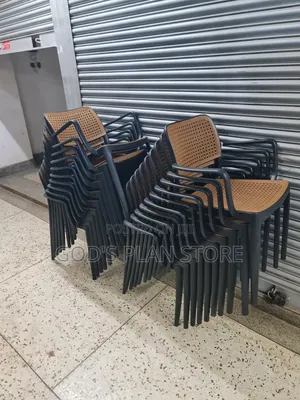 Aura Indoor/Outdoor Plastic Chairs (Set of 4)