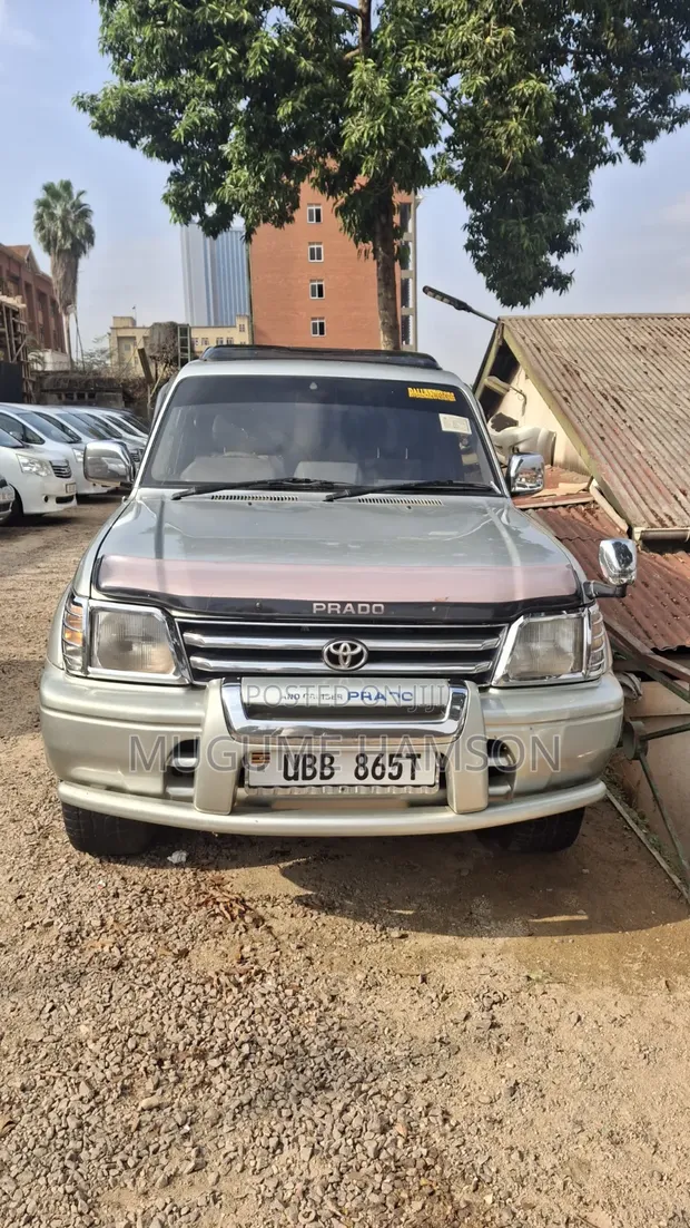 Toyota Land Cruiser Prado 1999 Silver - 1