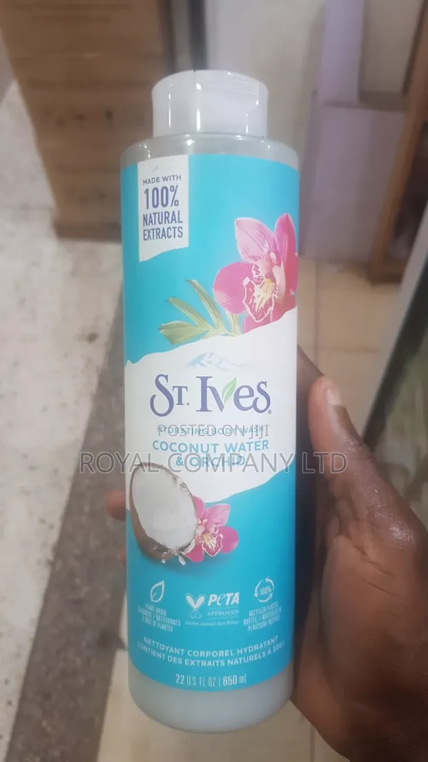 St. Ives Coconut Water & Orchid Hydrating Body Wash - 1