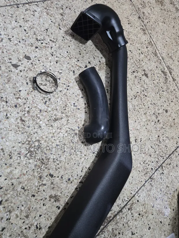 Isuzu Bighorn / Dmax Plastic Snorkel Kit - 1