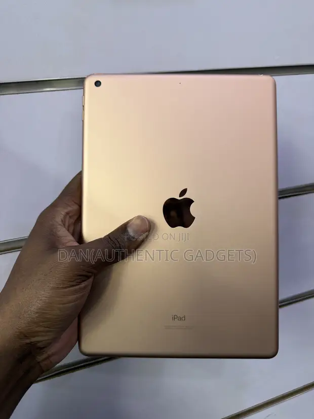 Apple iPad 10.2 (2021) 32GB Gold - 1