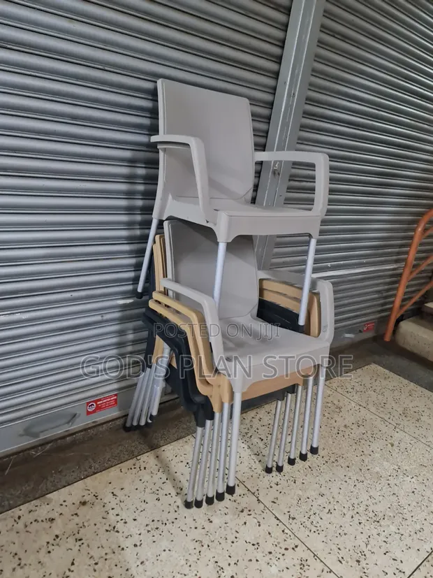 Nest Outdoor Plastic Chairs with Steel Legs - 1
