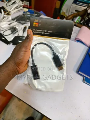 DisplayPort to HDMI Adapter (4K UHD)