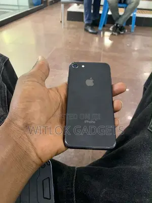 Apple iPhone 8 64GB Black