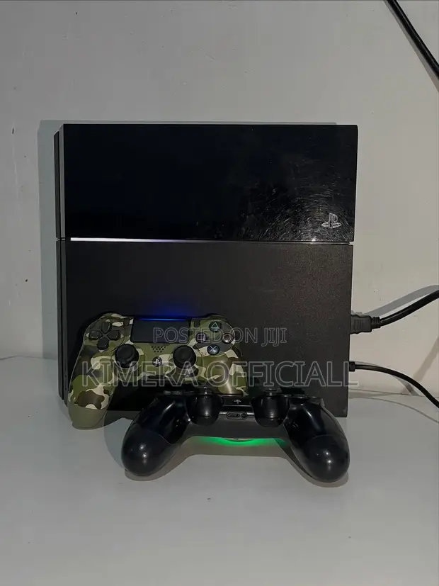 Chipped PS4 Standard Console with Free Games - 1