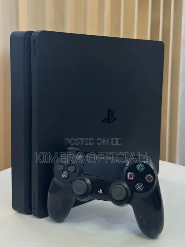 Chipped PS4 Slim Console - 1