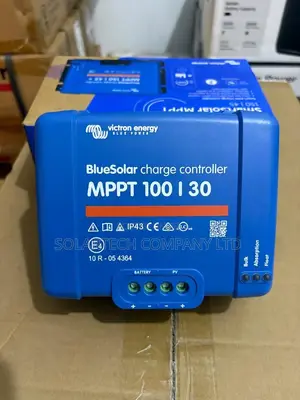 Victron Energy BlueSolar MPPT 100/30 Charge Controller