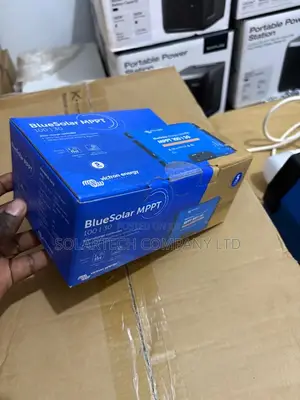 Victron Energy BlueSolar MPPT 100/30 Charge Controller
