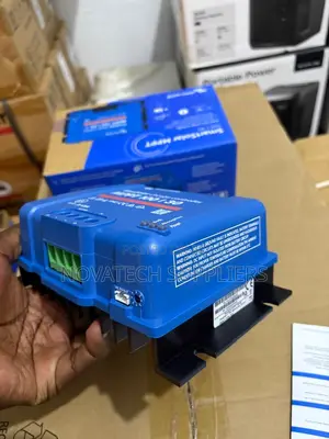 Victron BlueSolar MPPT 100/30 Charge Controller