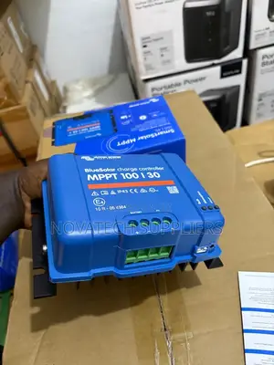 Victron Energy BlueSolar MPPT 30A Charge Controller