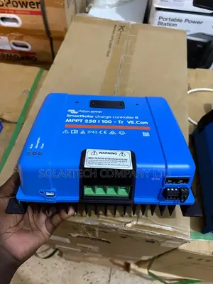 Victron SmartSolar MPPT 250V 100A VE.Can Solar Controller