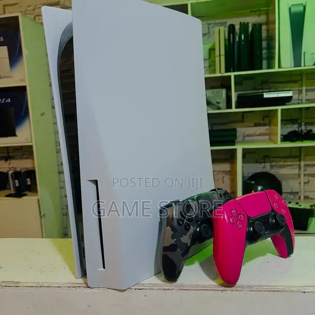 PlayStation 5 Standard Disc Edition - 1