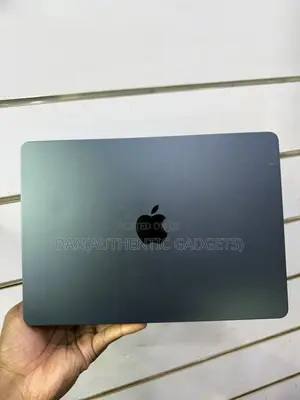 Apple MacBook Air 2025 M4 16GB RAM 256GB SSD