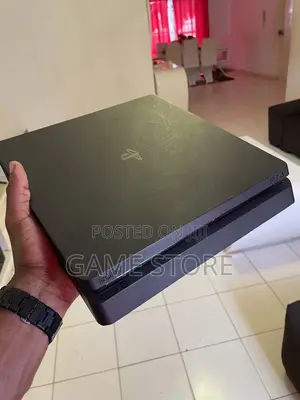 PlayStation 4 Slim Console