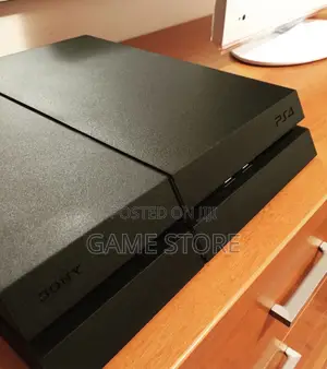 PlayStation 4 Standard