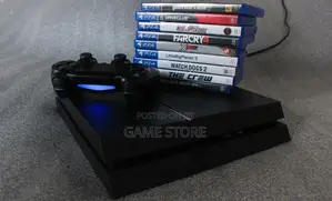 PlayStation 4 Standard Console