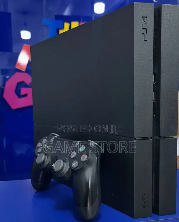 PlayStation 4 Standard Console - 1
