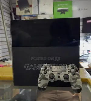 Playstation 4 Chipped with Games