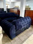 Chesterfield Sofa with Rings - 2