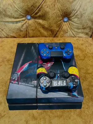 Sony PS4 Fat Console with 12 Games & 2 Controllers