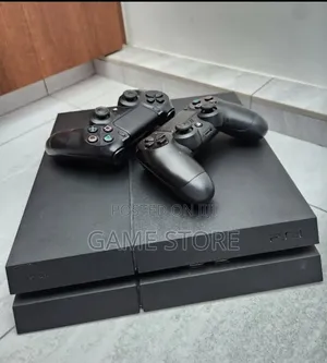 UK Used PS4 Fat Special Edition - 12 Games, 2 Controllers