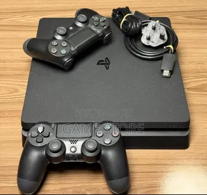 Sony PlayStation 4 Slim (Chipped)