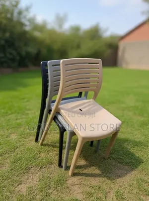 Veranda Stacking Plastic Chairs (1pc)